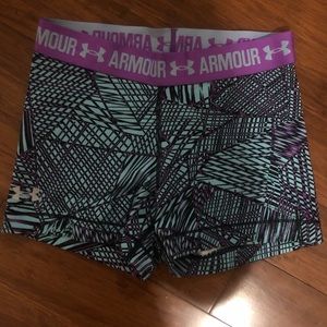 Under Armour Athletic Shorts size M